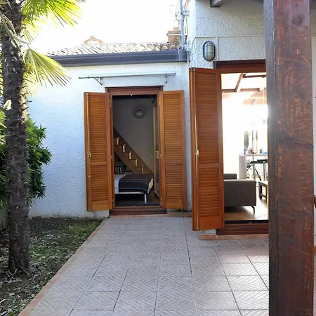 House Lena بوريتش